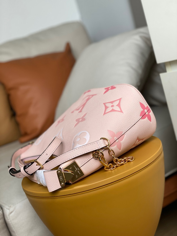 l0*is V*t0n marshmallow