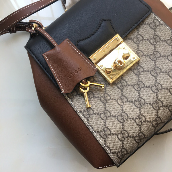 G*u*i backpack style 498194