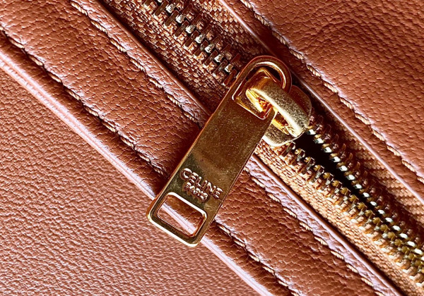 CELIN* CLASSIQUE TRIOMPHE BAG