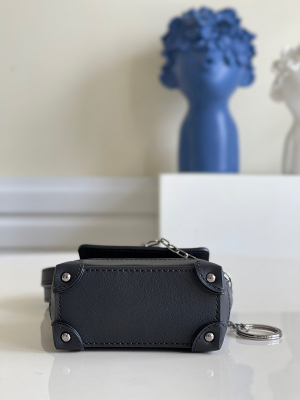 l0*is V*t0n mini steamer pouch