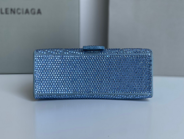 Ba*len*cia*ga hourglass