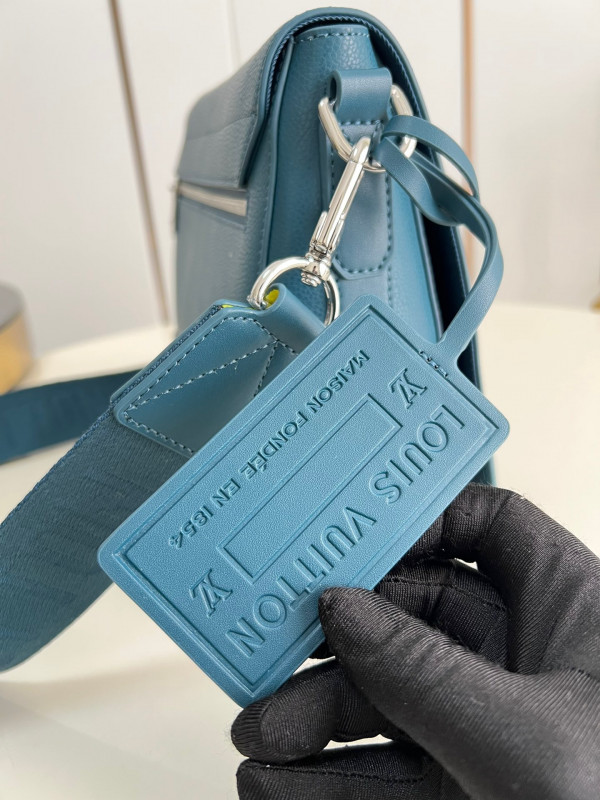 l0*is V*t0n new messeage