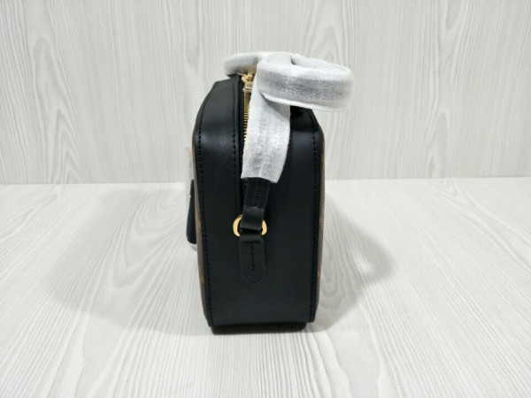 l0*is V*t0n saintonge