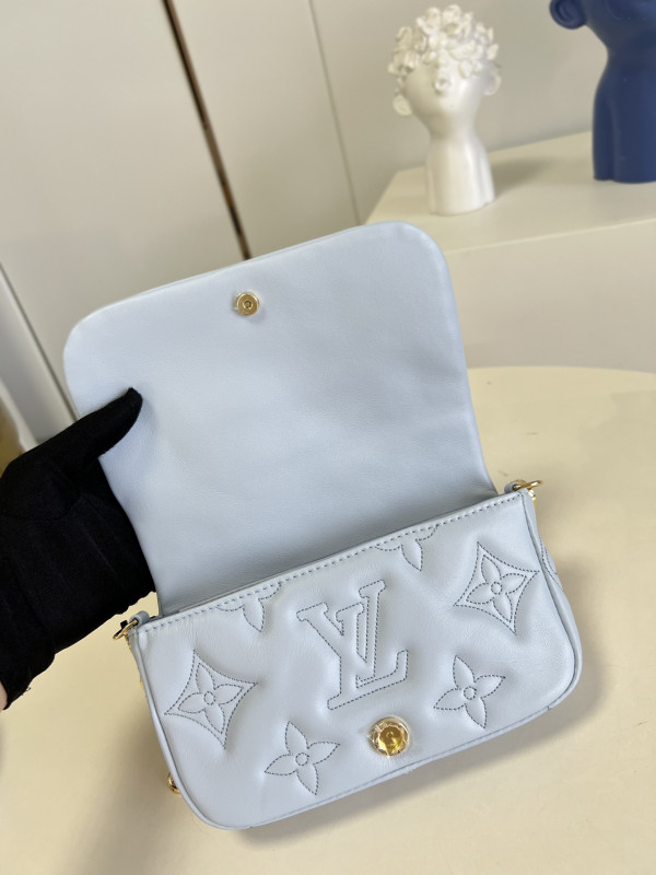 l0*is V*t0n wallet on strap bubblegram