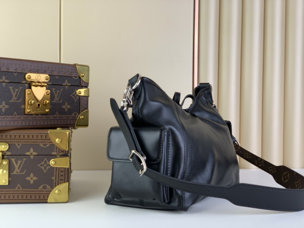 l0*is V*t0n carryall cargo -33.5 x 23x15cm