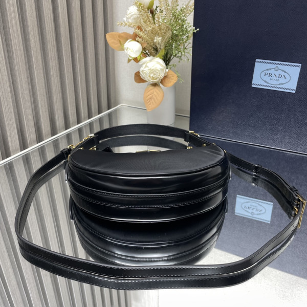 Pra*a arqué re-nylon and brushed leather shoulder bag-22.5*18.5*6cm