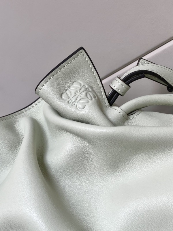 Lowee Flamenco clutch- 24.5*30*10.5cm