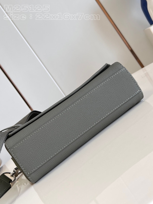 l0*is V*t0n takeoff messenger pm-22*16.5*7cm