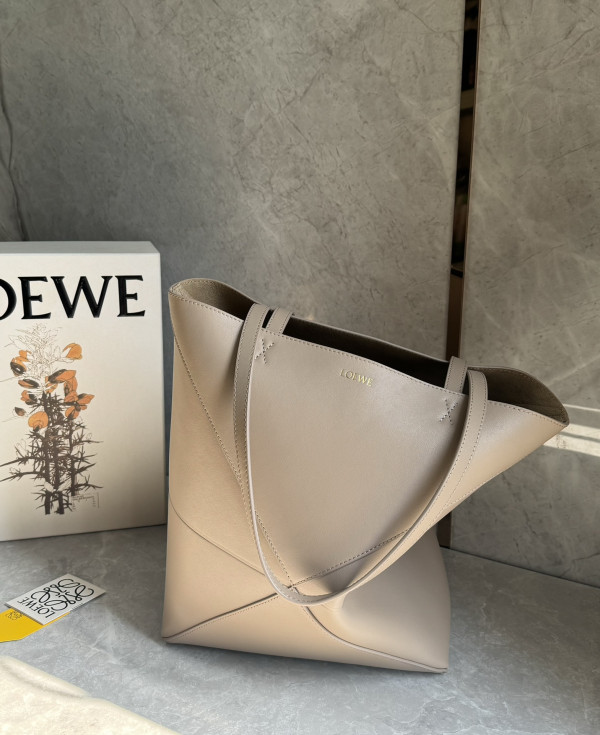 Lowee Puzzle Fold medium Tote -  25.5X14.5X31.5cm