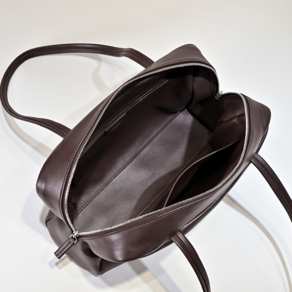 T*e R0w astra bowling shoulder bag - 30*18*10cm