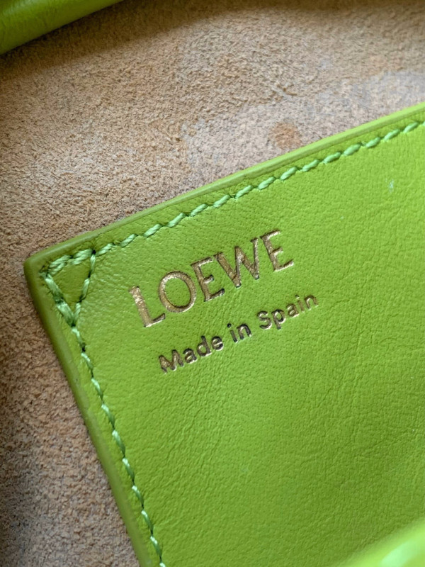 L0ew* amazona 23 cropped bag in nappa calfskin - 23*10*11cm