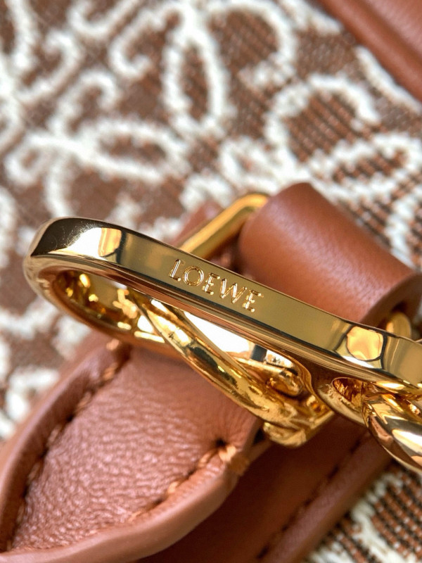 L0ew* amazona 28 bag in nappa calfskin - 28*11*18cm